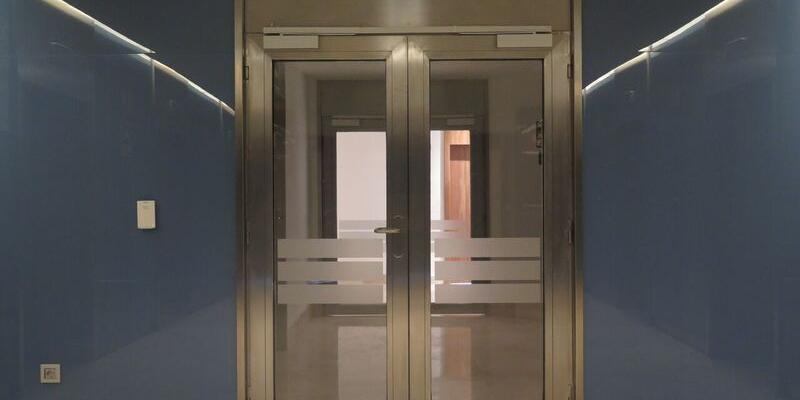 Puerta-dos-hojas-vidriadas-04